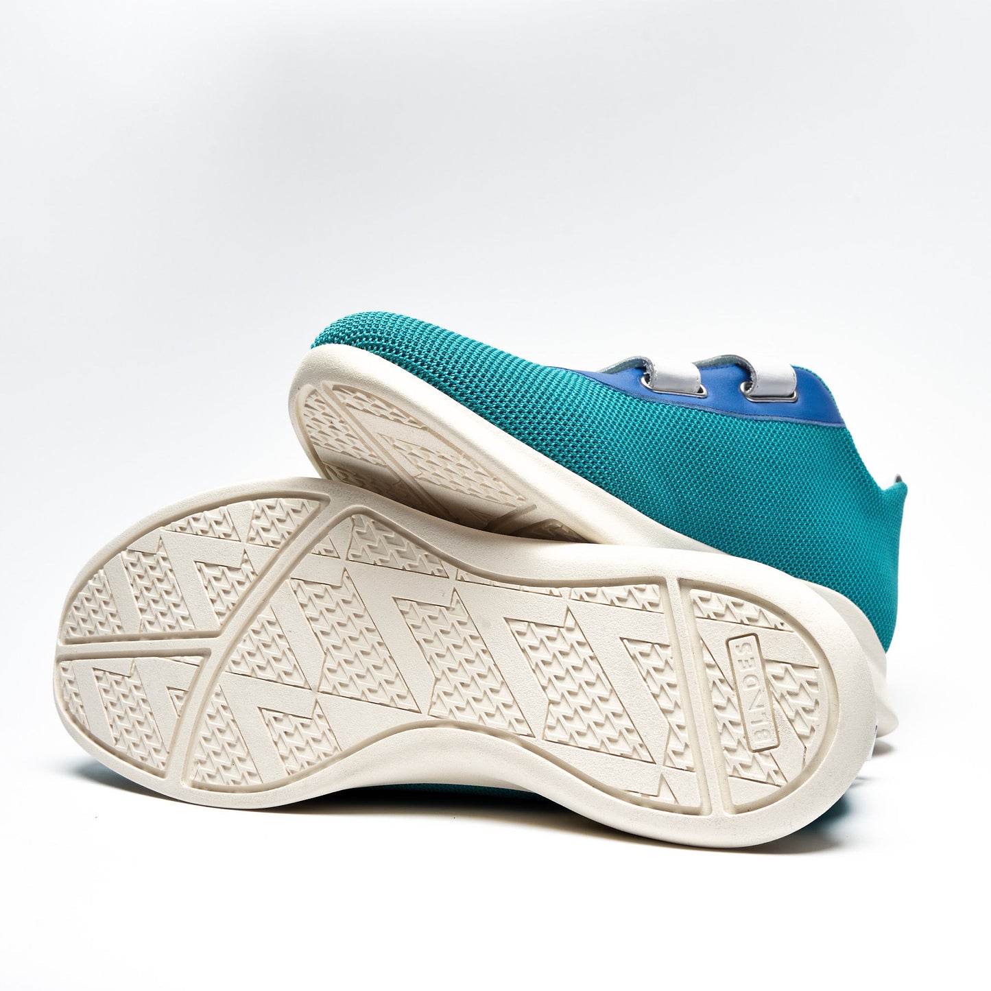 Blades Shoe Company Strap-On Shoe, Velcro Shoe: Aqua Bottom